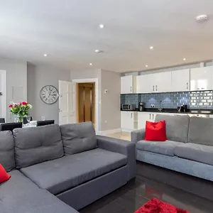 deluxe-central-city-of-london-apartments.brighton-hotels-england.com/