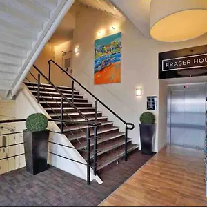Apartment Beach Boulevard View Apt Very Executive 2 Level Apt, Aberdeen